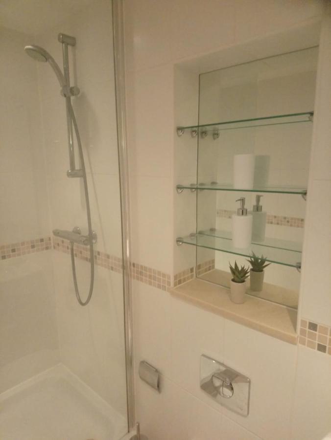 1 Bedroom Flat In Sheffield City Centre-Sleeps 4 Kültér fotó